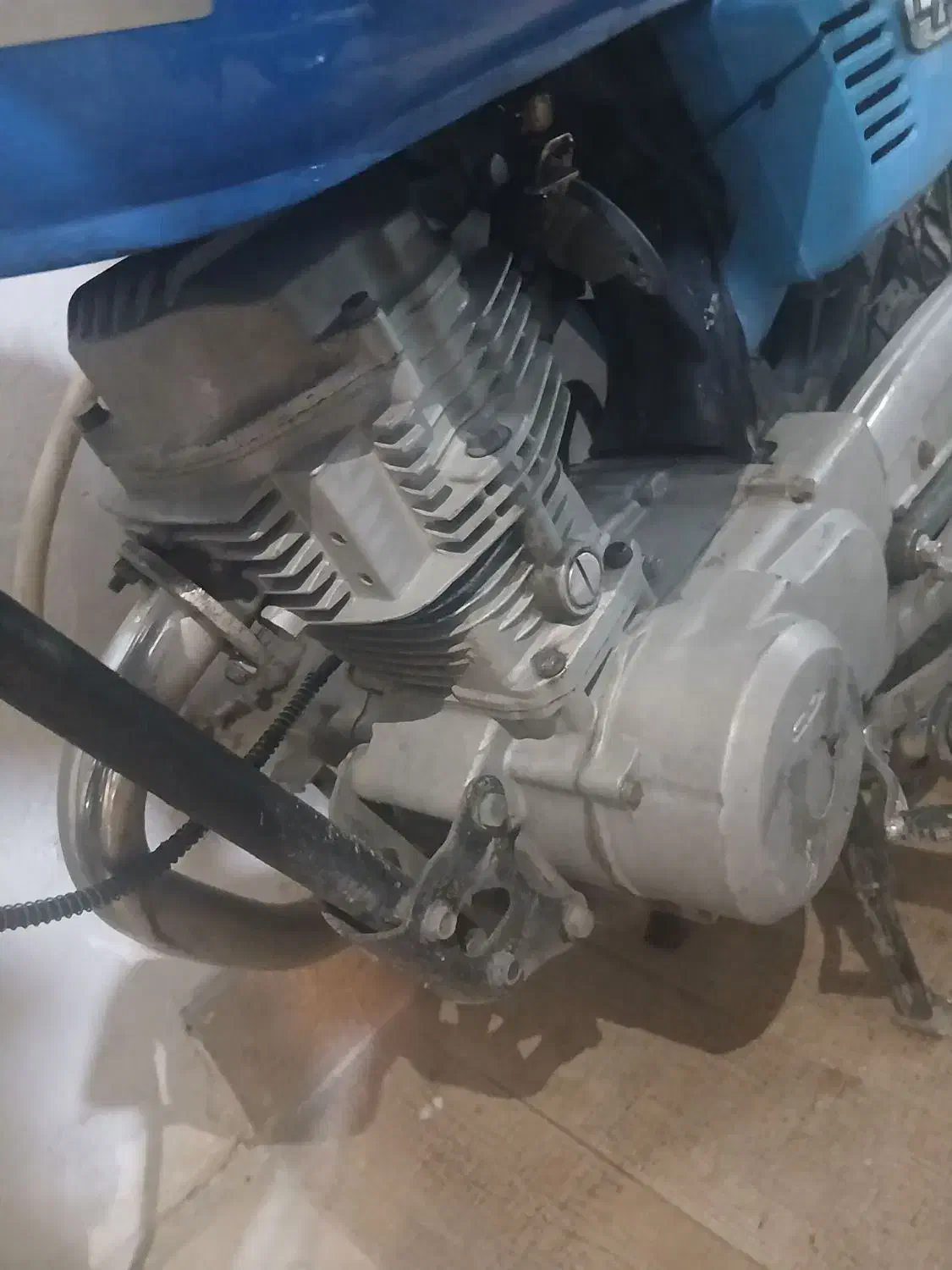 هندا۱۲۵مدل۹۰|موتورسیکلت|شاهدشهر, |دیوار