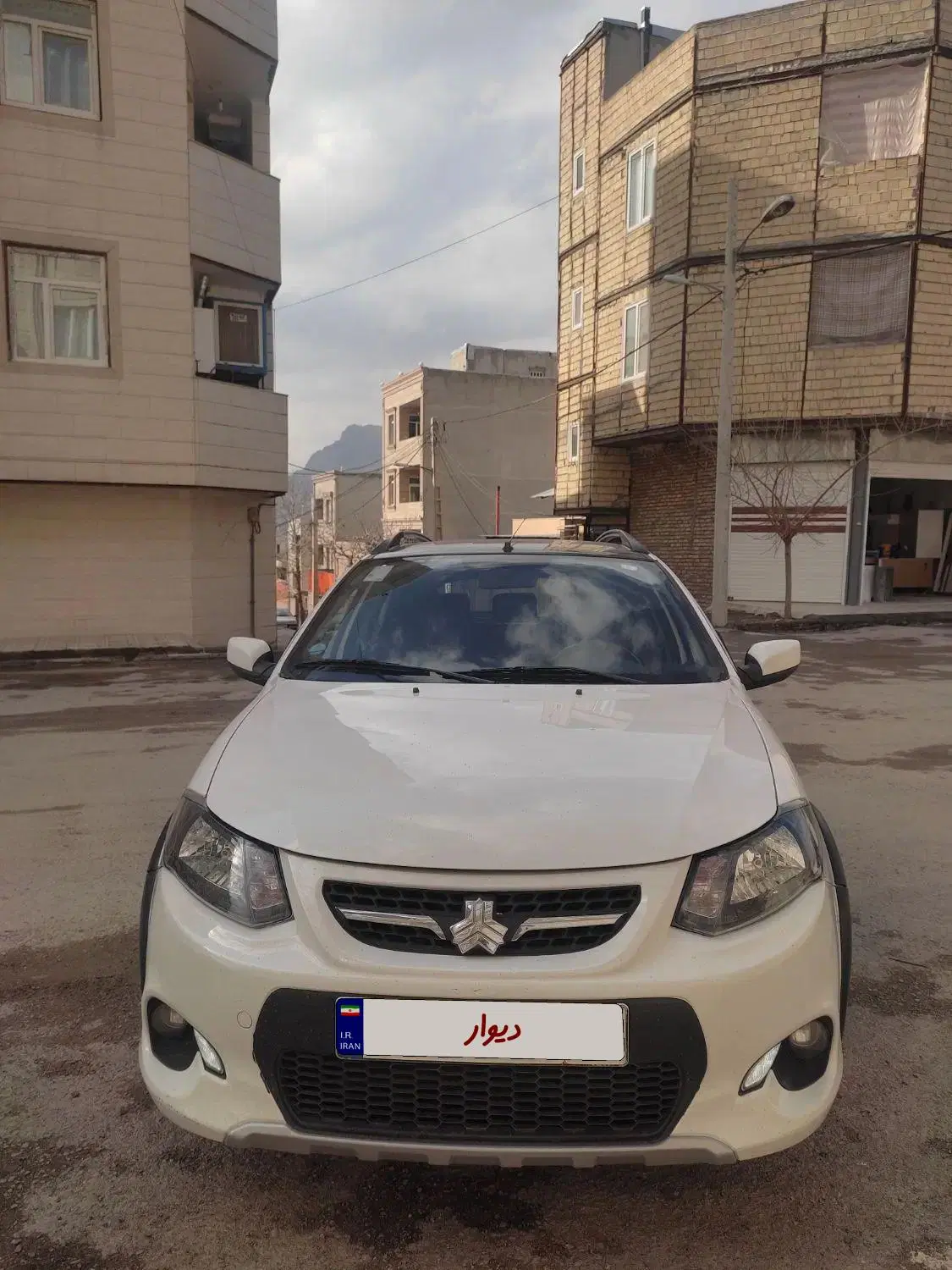 کوییک R|خودرو سواری و وانت|خرمآباد, |دیوار