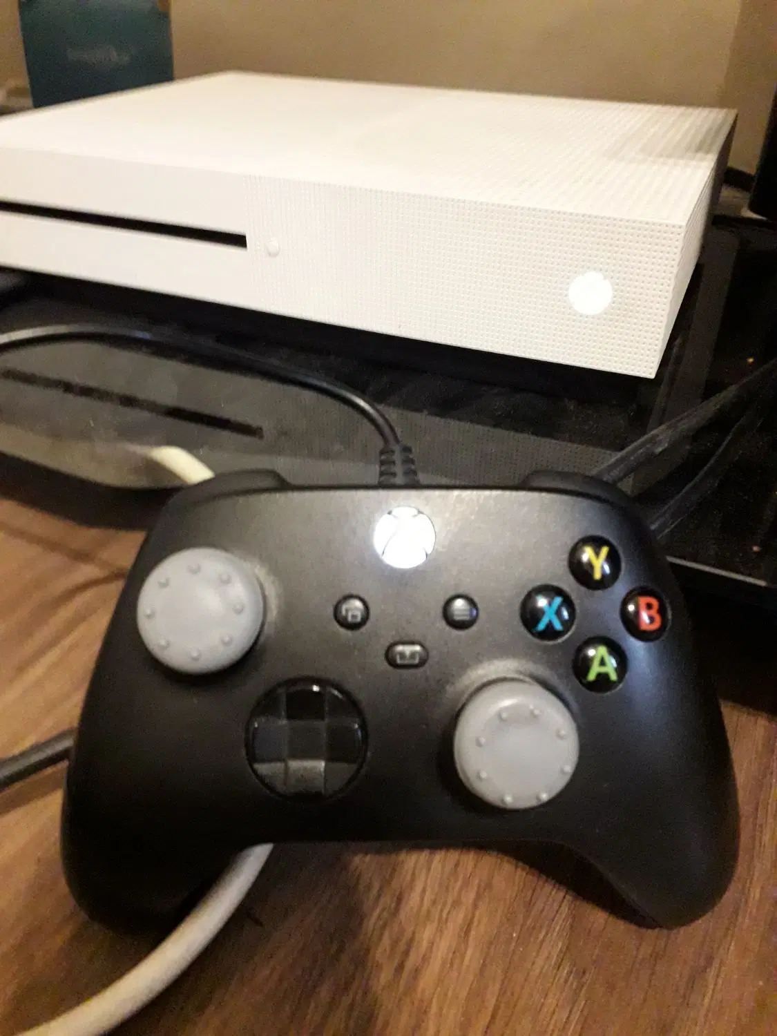 xbox one s 1TB|کنسول، بازی ویدئویی و آنلاین|پرند, فاز ۵|دیوار