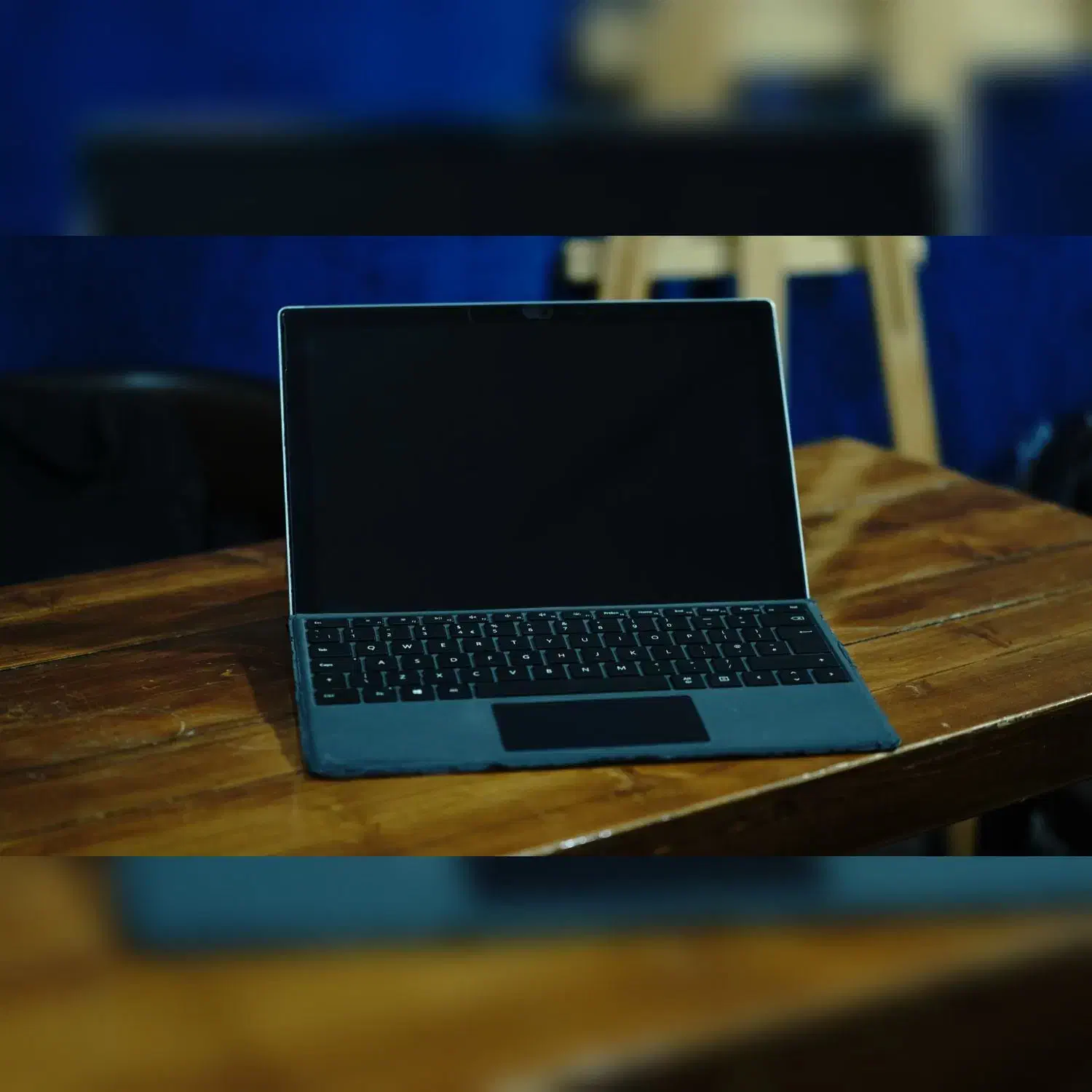 Surface Pro 5|رایانه همراه|بروجرد, |دیوار