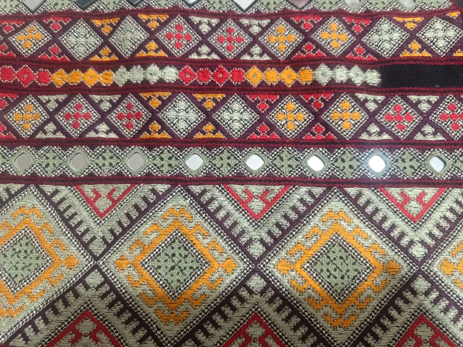 آینه|آینه|زاهدان, |دیوار
