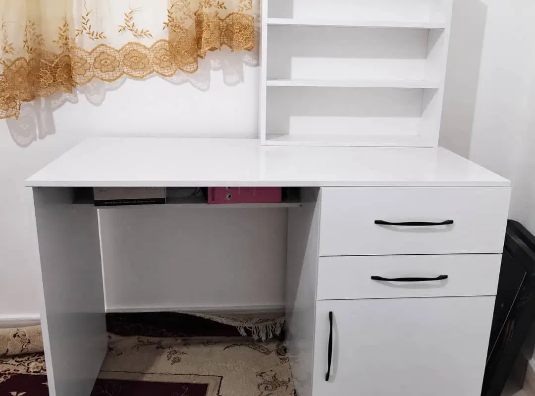 میز mdf|میز تحریر و کامپیوتر|شیراز, کرونی(خاتونک)|دیوار