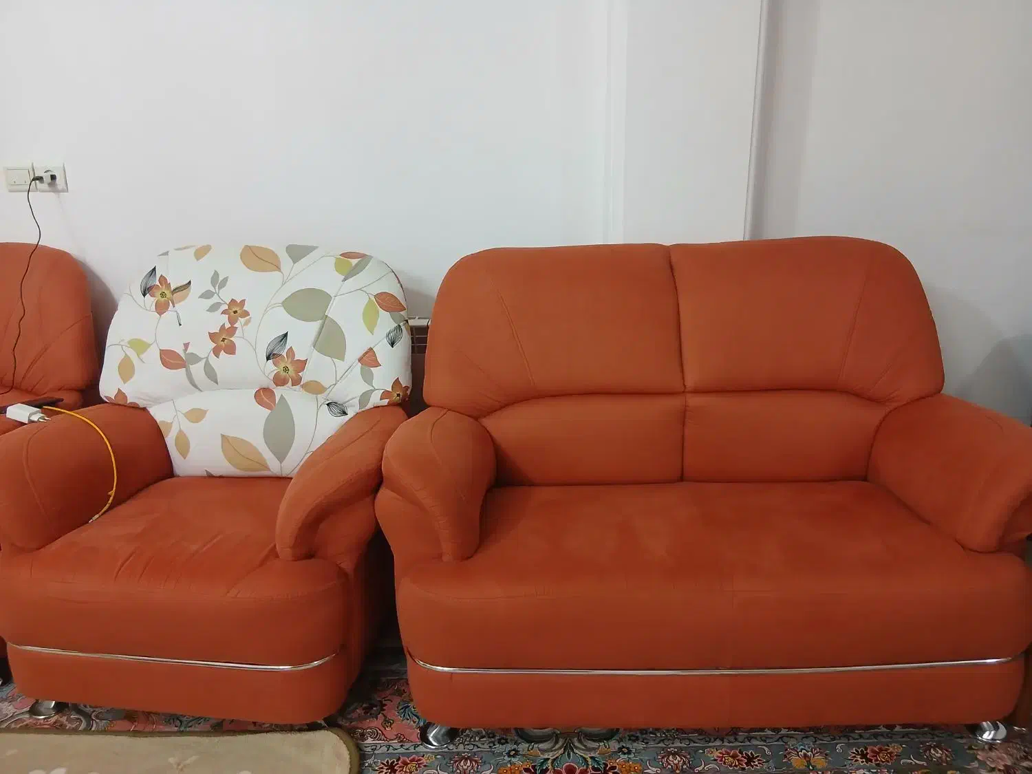 مبل راحتی|مبلمان خانگی و میز عسلی|قم, بنیاد|دیوار