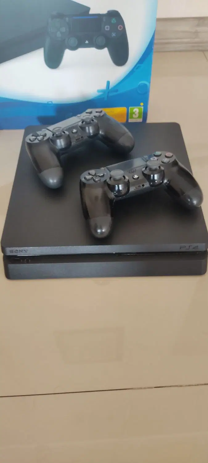 PS4 Slim تمیز|کنسول، بازی ویدئویی و آنلاین|نیشابور, کوی فرهنگیان|دیوار
