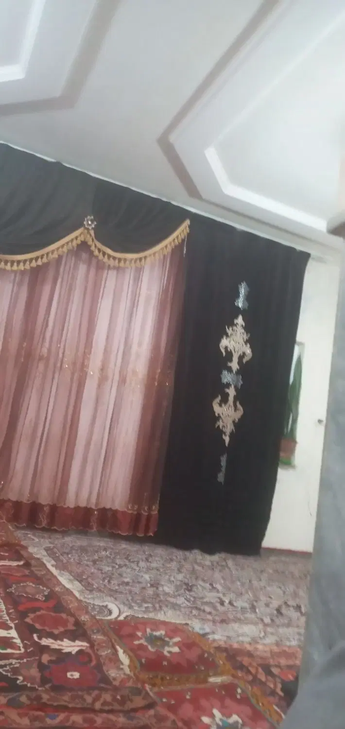 پرده|پرده، رانر، رومیزی|اهر, |دیوار