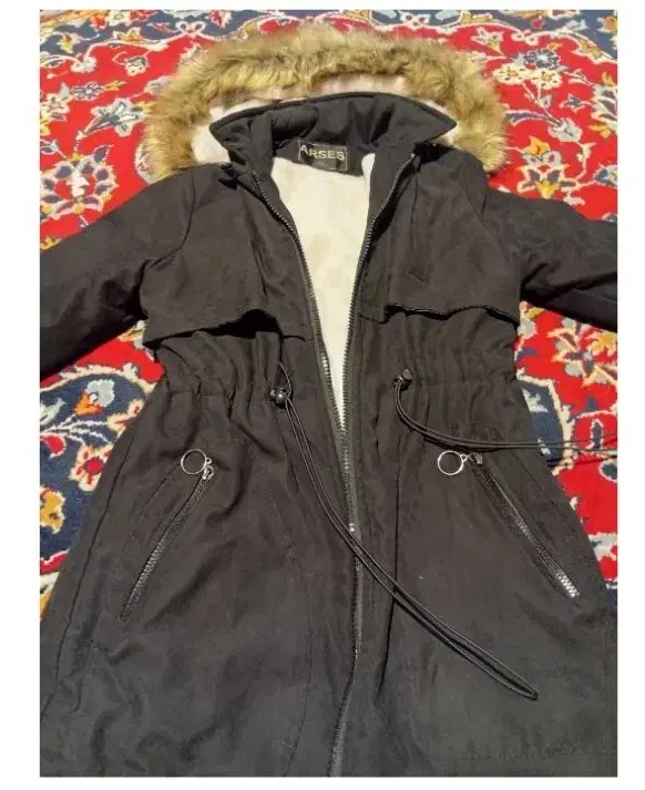 کاپشن|هود|مشهد, پورسینا|دیوار