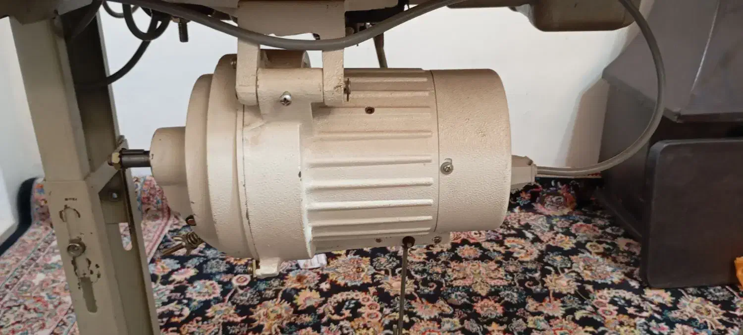 چرخ خیاطی|چرخ خیاطی و ریسندگی|قم, وادی السلام|دیوار