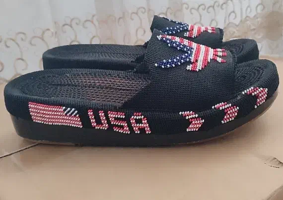 دمپایی|کیف، کفش، کمربند|ایلام, |دیوار