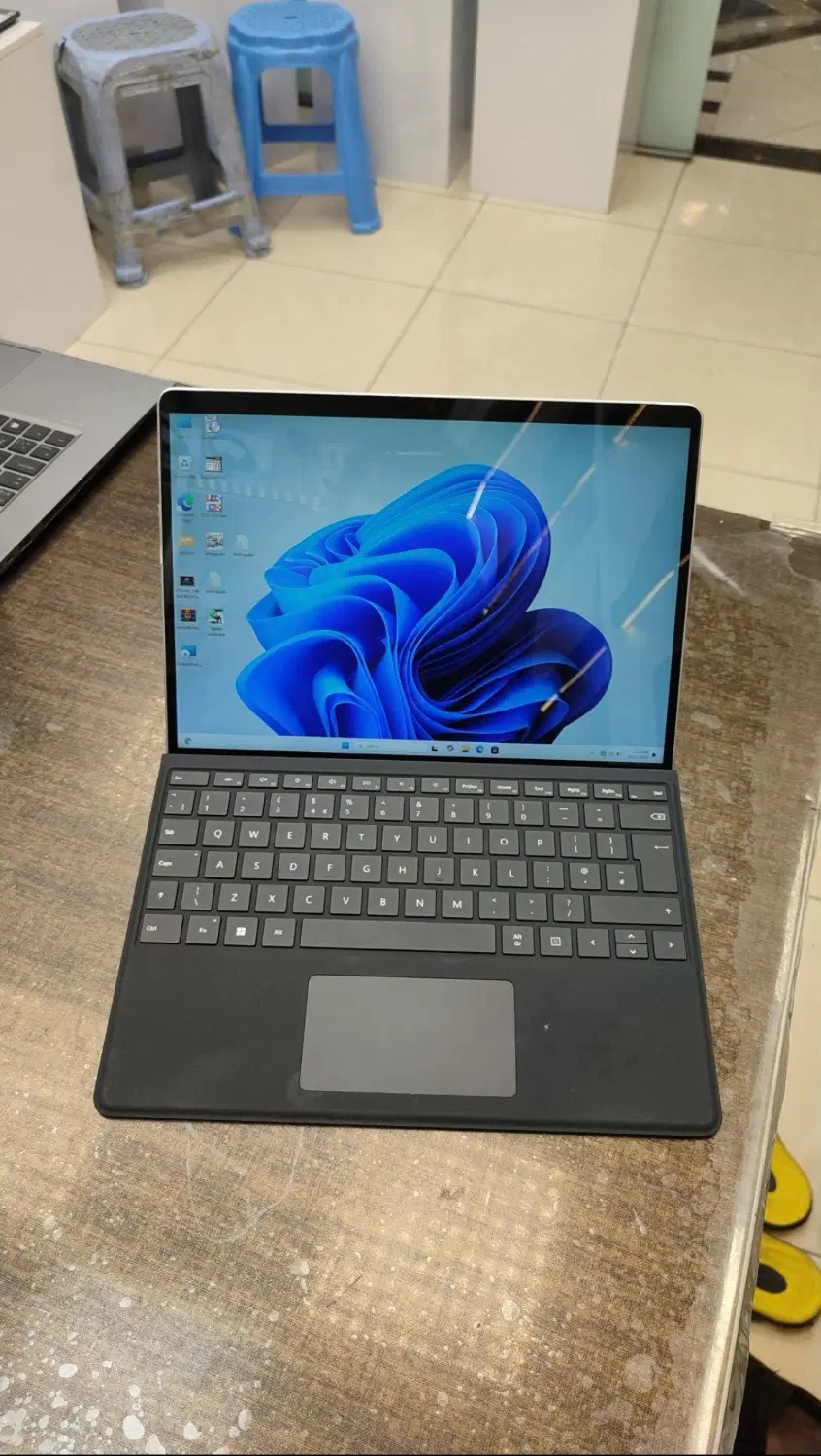 Surface Pro 8|رایانه همراه|اصفهان, دستگرده|دیوار