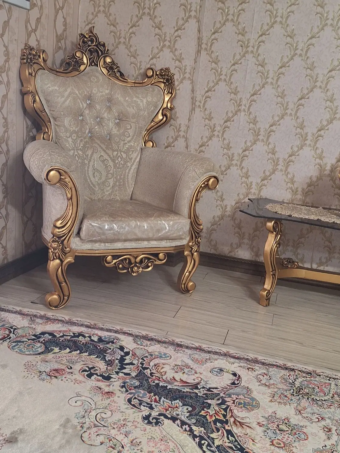 مبلمان|مبلمان خانگی و میز عسلی|قرچک, باقرآباد|دیوار
