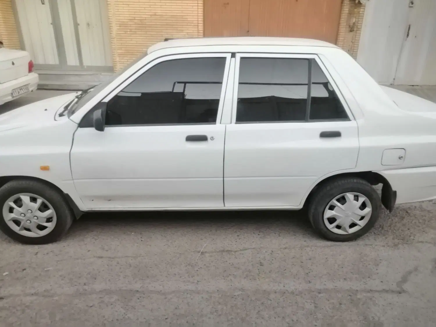 132مدل 97|خودرو سواری و وانت|کرمان, |دیوار