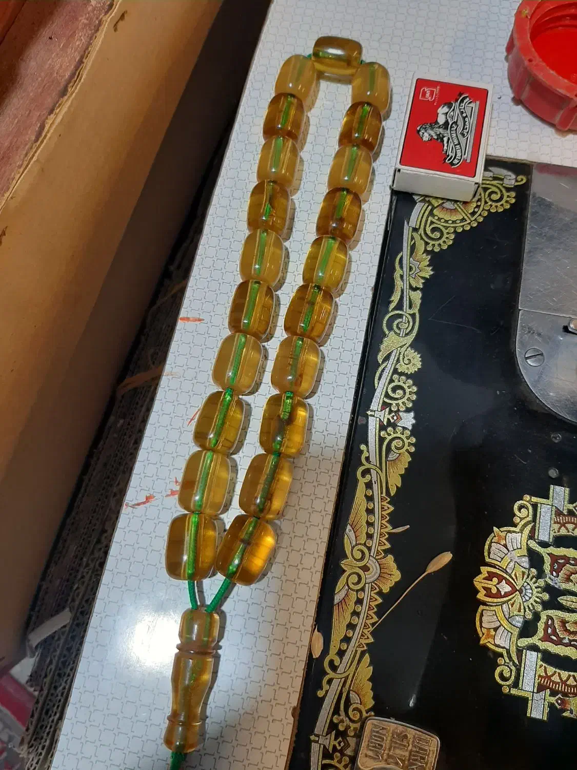 تسبیح کهنه آلمانی|کلکسیون اشیاء عتیقه|ملایر, |دیوار