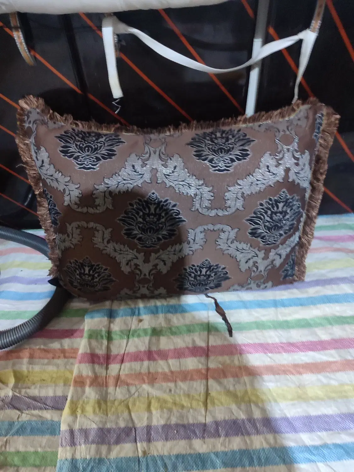 پشتی|پشتی|بندرعباس, |دیوار