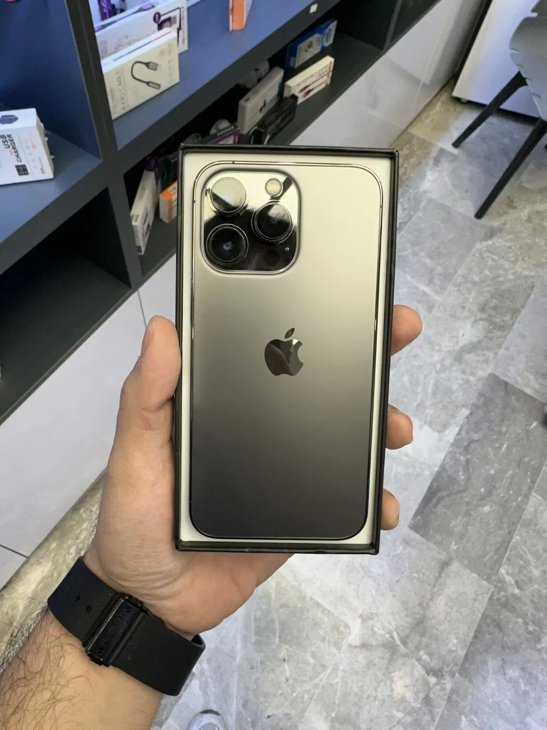 iphone 13pro lla 256gig black|موبایل|قم, عربستان|دیوار