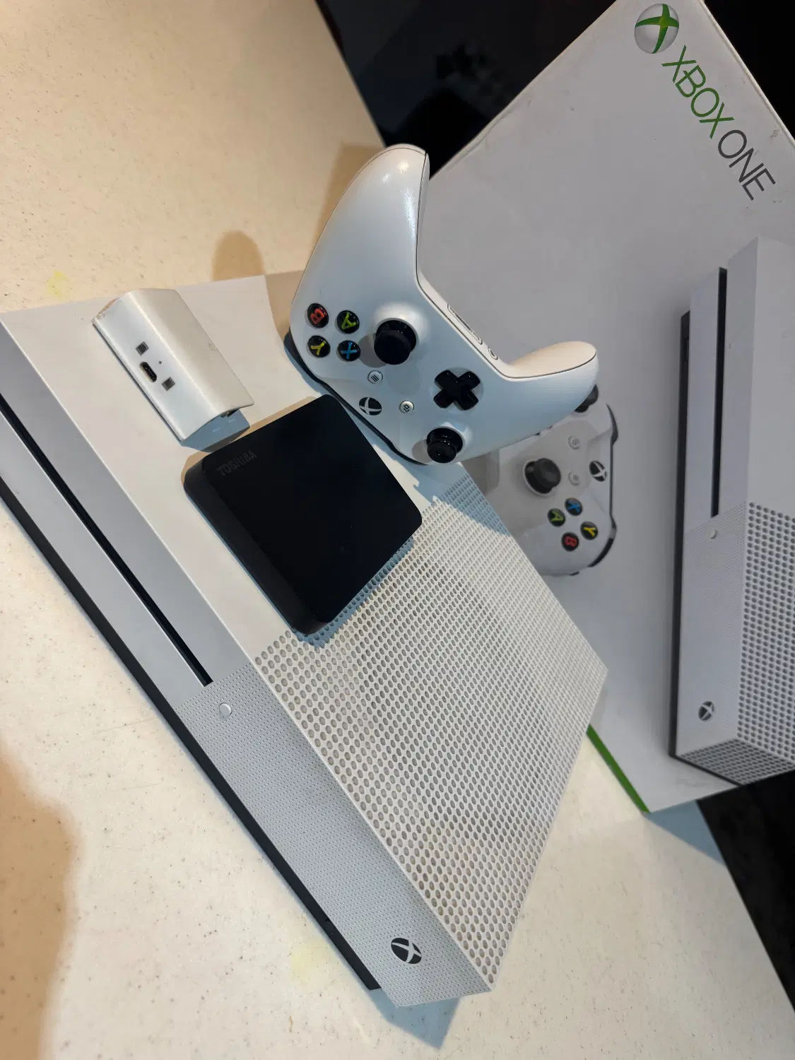 Xbox One S|کنسول، بازی ویدئویی و آنلاین|شیراز, فرهنگ شهر|دیوار