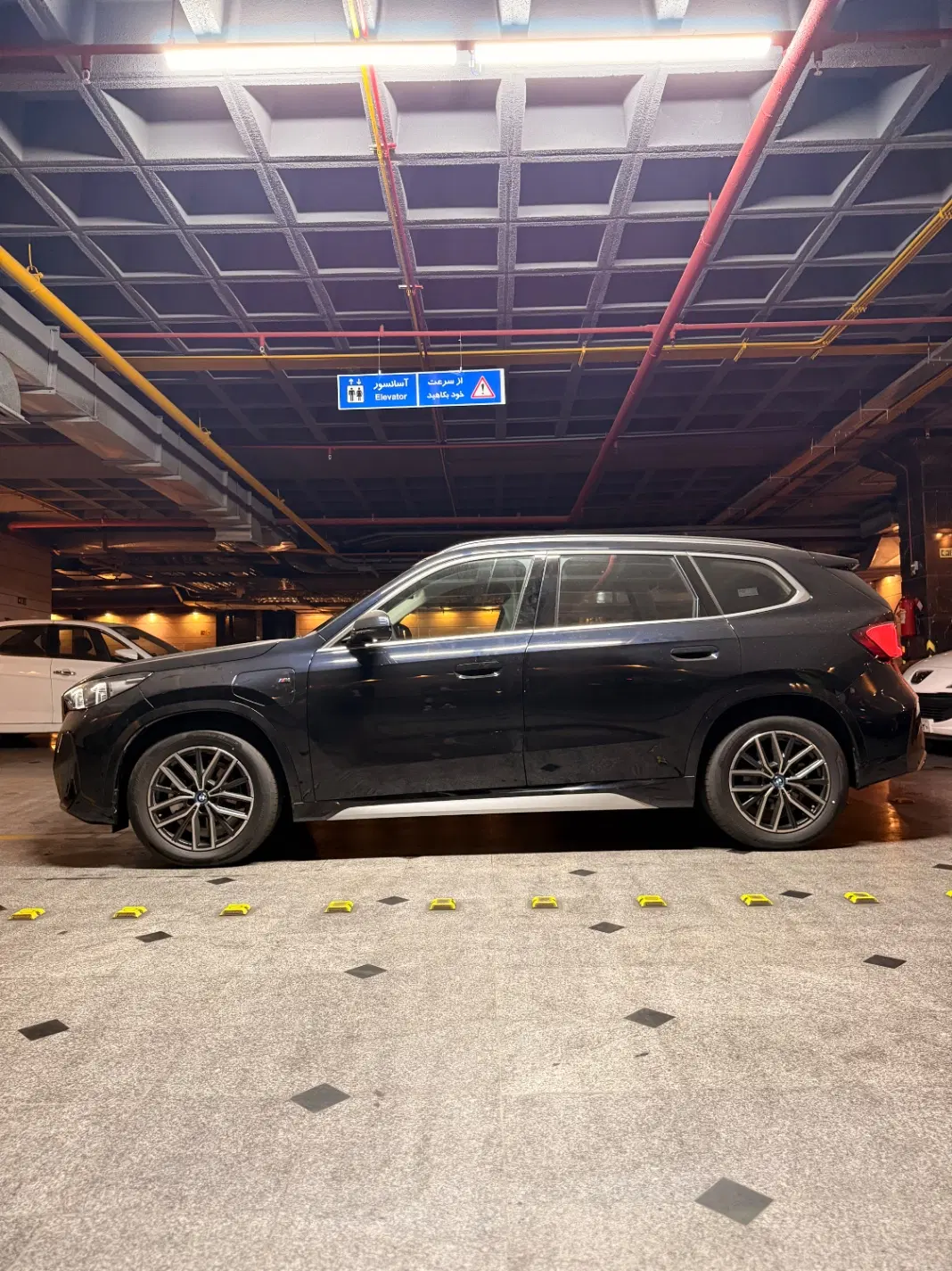 BMW ix1|خودرو سواری و وانت|تهران, درختی|دیوار
