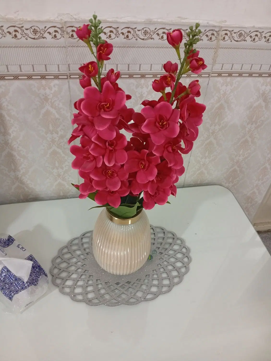 گلدان|گل مصنوعی|گلستان (تهران), |دیوار