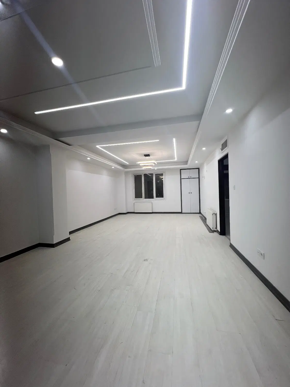 ۸۹ متری روبهنما مهرشهر کوی زنبق, کرج