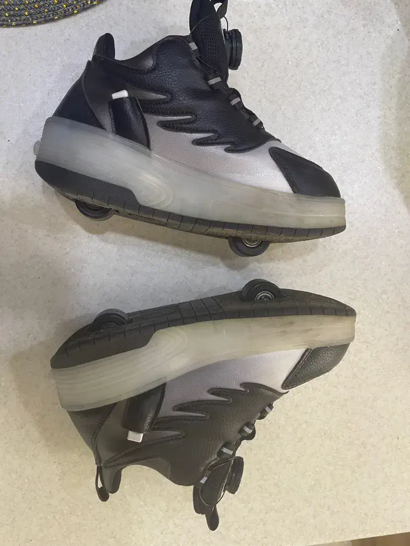 کفش اسکیتی|کفش و لباس بچه|تهران, جوانمردان (اندیشه)|دیوار