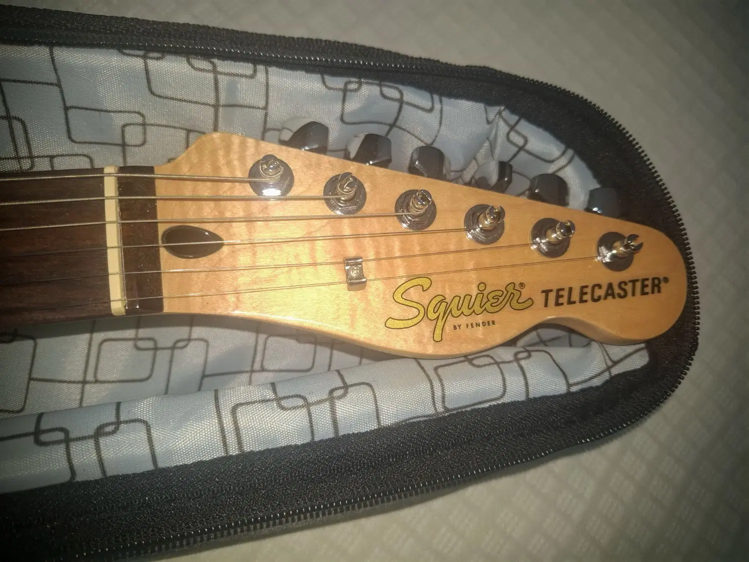 Squier Affinity Telecaster Deluxe|گیتار، بیس، امپلیفایر|تهران, طرشت|دیوار