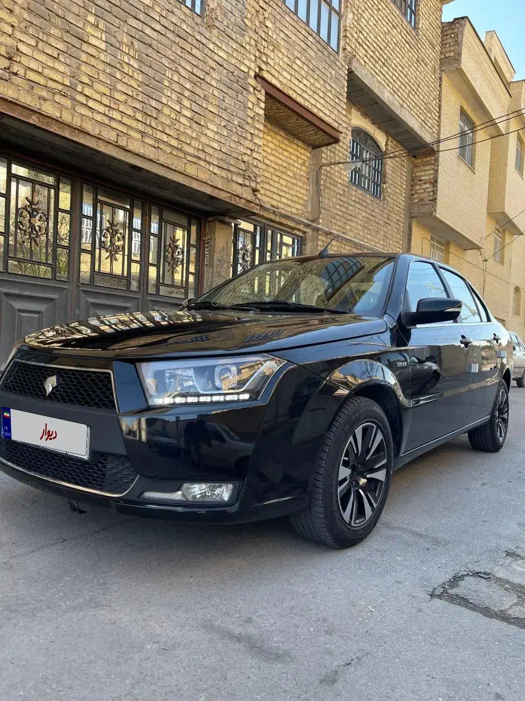 دنا تیپ یک|خودرو سواری و وانت|شیراز, سرو|دیوار