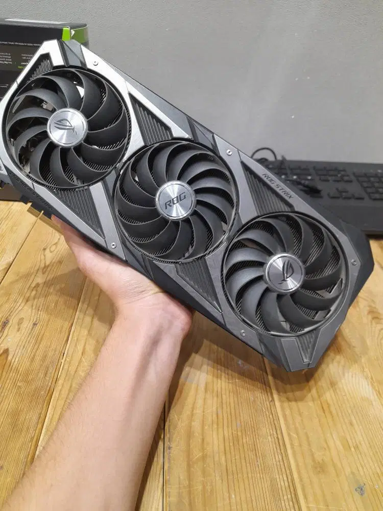 rx6800 ROG strix|قطعات و لوازم جانبی رایانه|اسلامشهر, زرافشان|دیوار