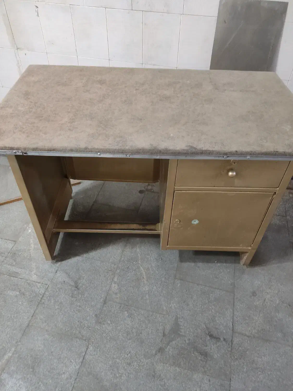 ال ای دی|فروشگاه و مغازه|تربت‌حیدریه, شهرک ولیعصر|دیوار