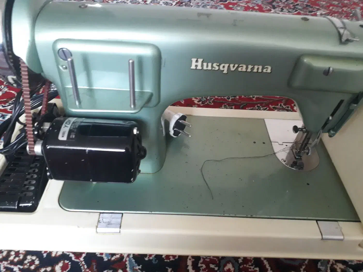 چرخ خیاطی|کلکسیون اشیاء عتیقه|پردیس, فاز ۳|دیوار