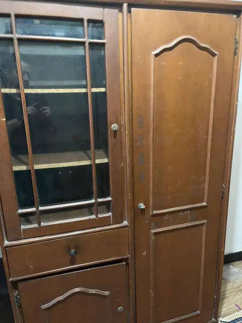 کمد|جاکفشی، کمد، دراور|رشت, شهرک پردیسان|دیوار