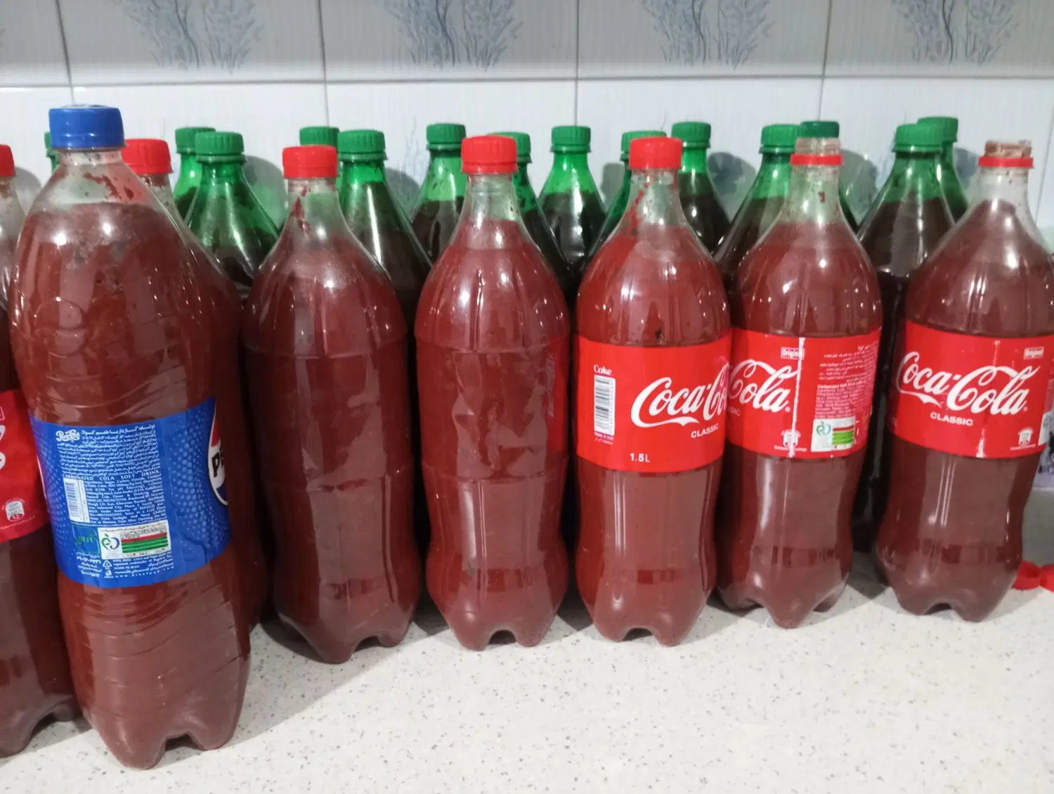 رب محلی|خوردنی و آشامیدنی|گنبد کاووس, |دیوار