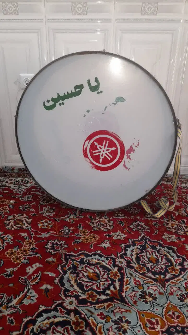طبل|درام و پرکاشن|کاشان, مزرعه نو|دیوار