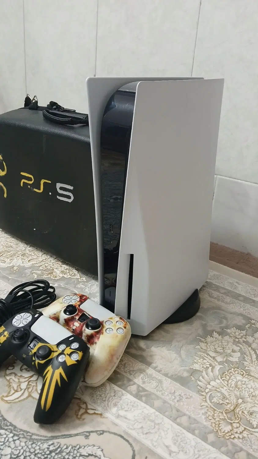 ps5|کنسول، بازی ویدئویی و آنلاین|برخوار, |دیوار