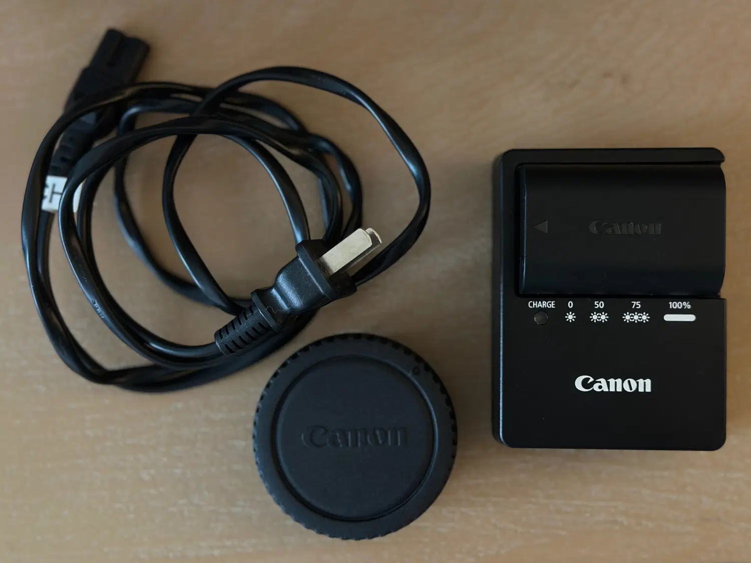 Canon 80D|دوربین عکاسی و فیلمبرداری|اصفهان, مهرآباد|دیوار