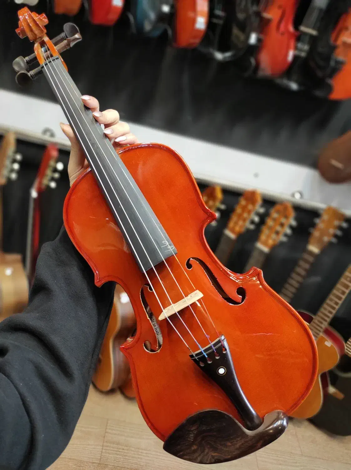 ویولن 3/4و2/4و1/4 پائلو مگینی ایتالیا|ویولن|لاهیجان, انقلاب|دیوار