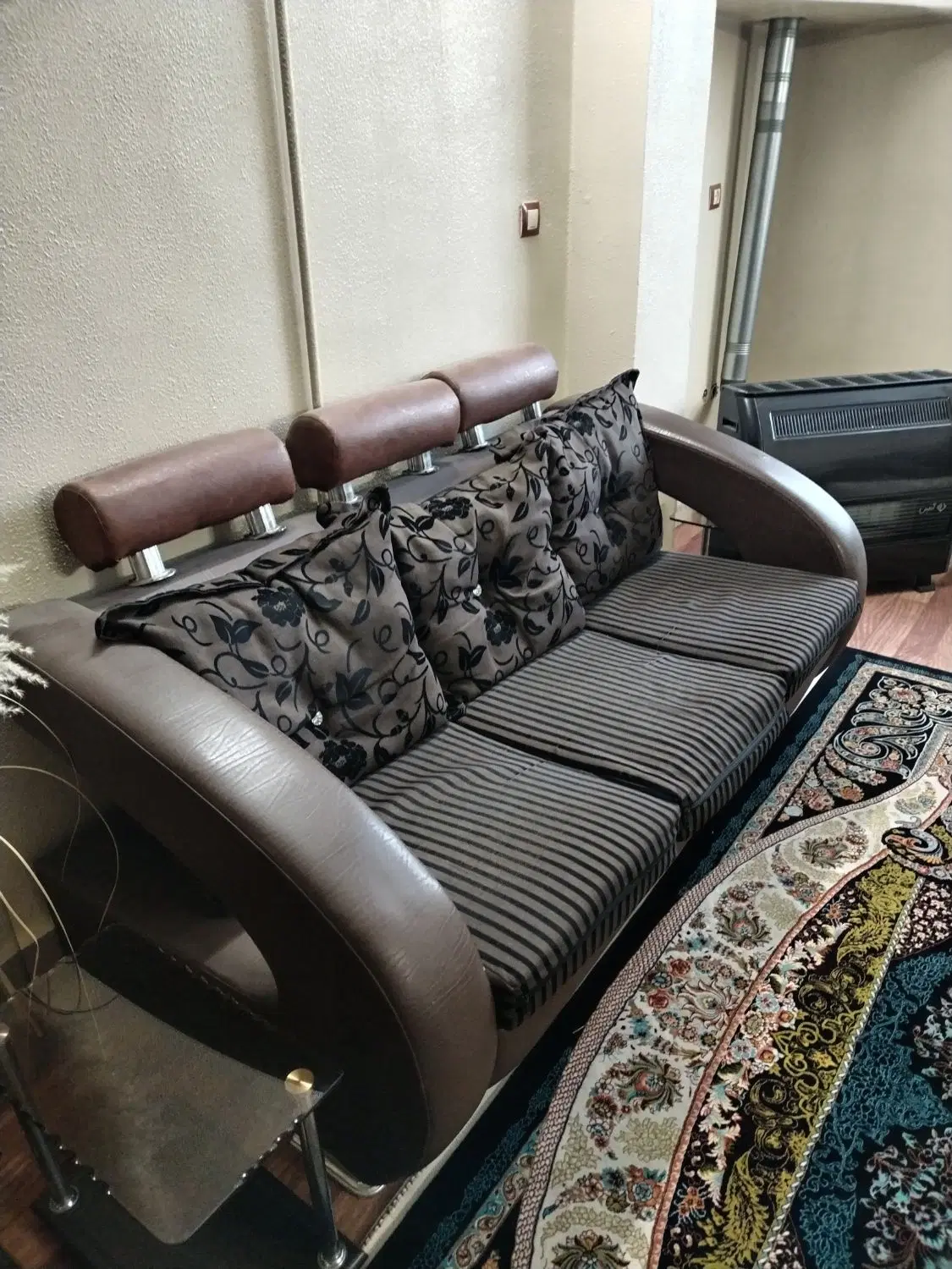 مبل|مبلمان خانگی و میز عسلی|شاهین‌شهر, نسیم ۵|دیوار