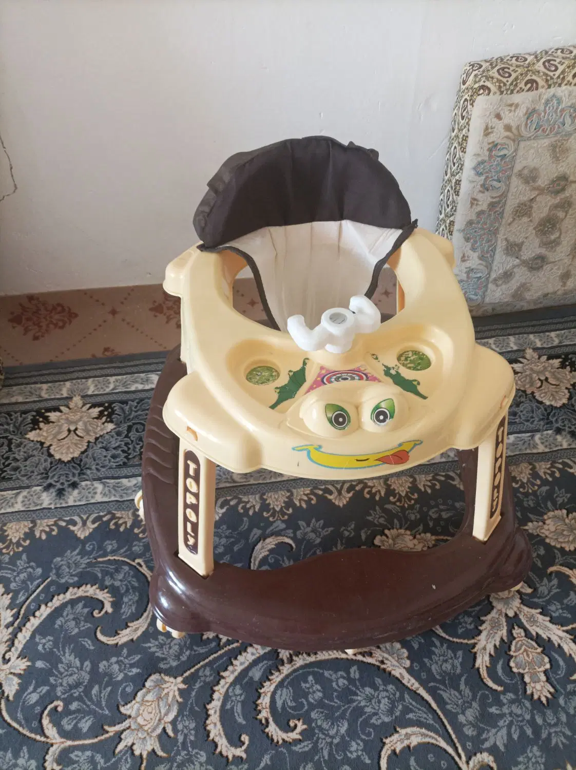روروئک|اسباب و اثاث بچه|شیرینسو, |دیوار