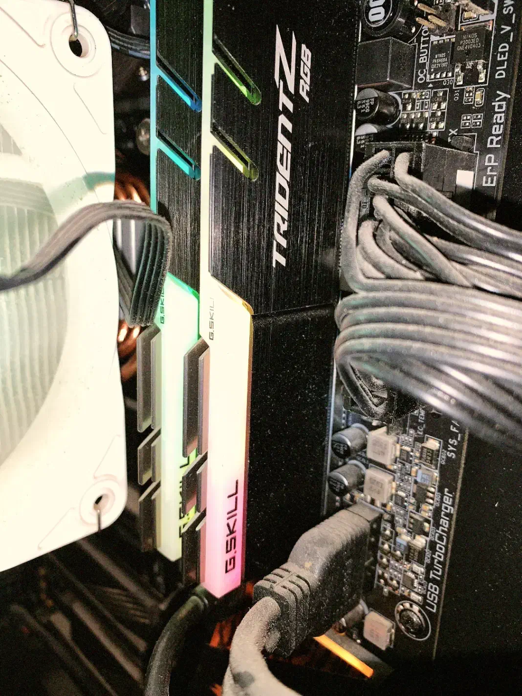 gskill trident z 16 gb|قطعات و لوازم جانبی رایانه|گنبد کاووس, |دیوار