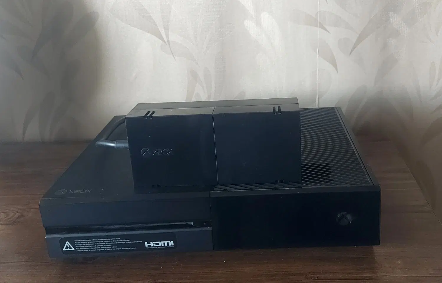 xbox one|کنسول، بازی ویدئویی و آنلاین|صدرا-فارس, فاز ۱|دیوار