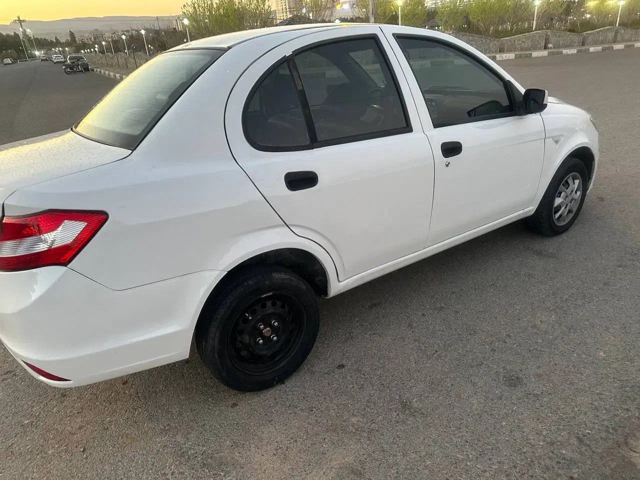 ساینا ۹۹|خودرو سواری و وانت|قم, پردیسان|دیوار