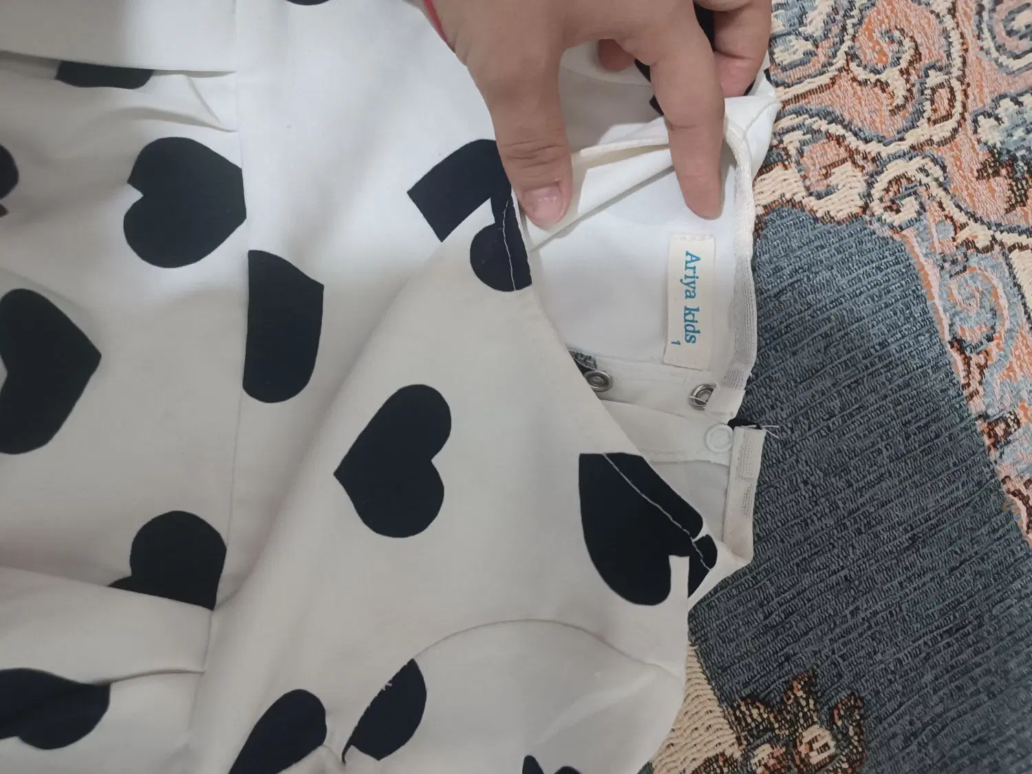 ۸۰۰۰۰۰۰|کفش و لباس بچه|مشهد, پنجتن|دیوار