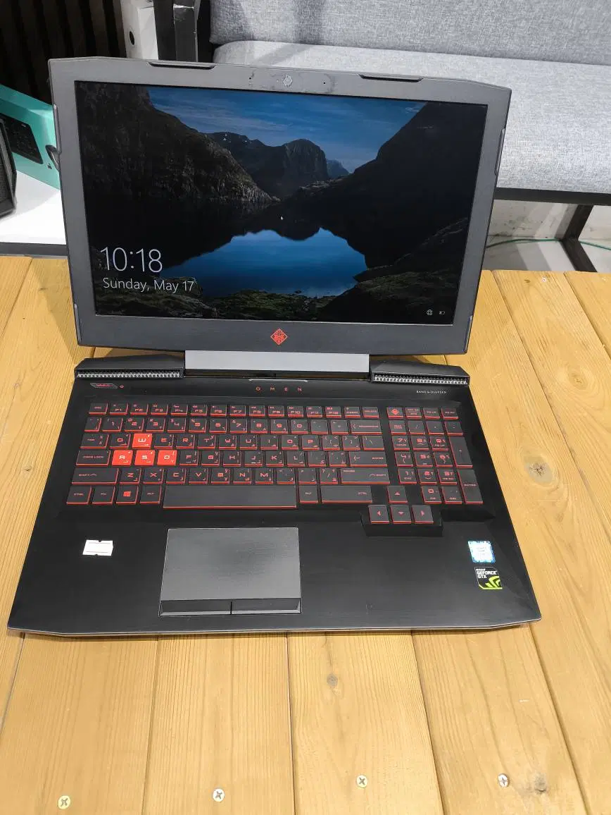HP OMEN 15 گیمینگ|رایانه همراه|اصفهان, چرخاب|دیوار