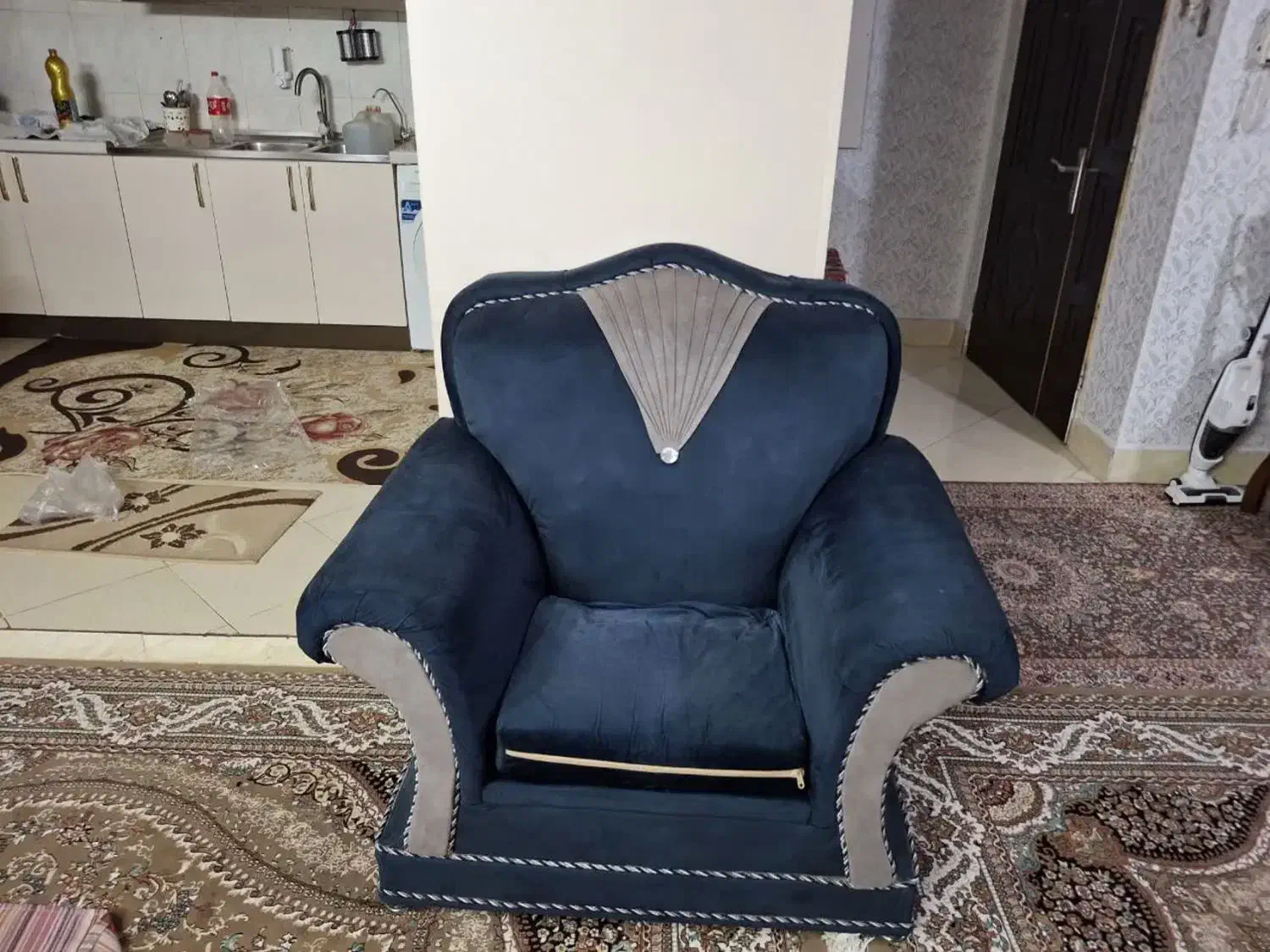 مبل راحتیی|مبلمان خانگی و میز عسلی|قم, هفت تیر|دیوار