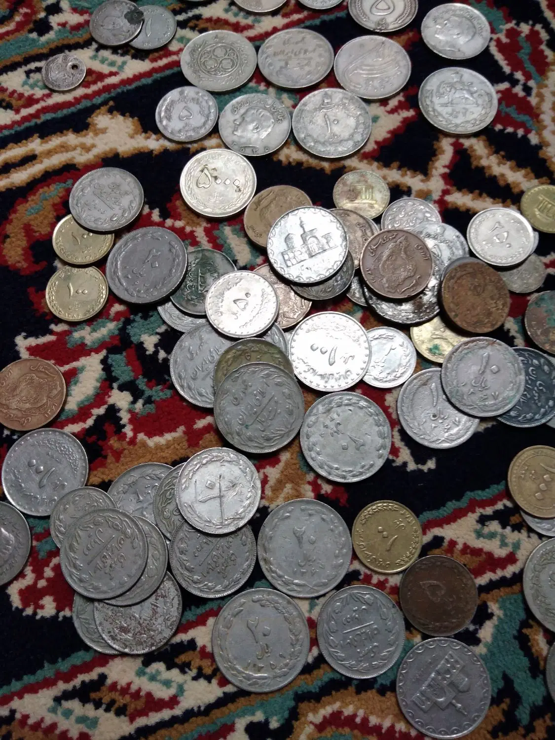 ۲۰۰عدد|کلکسیون سکه، تمبر، اسکناس|سلیمان, |دیوار