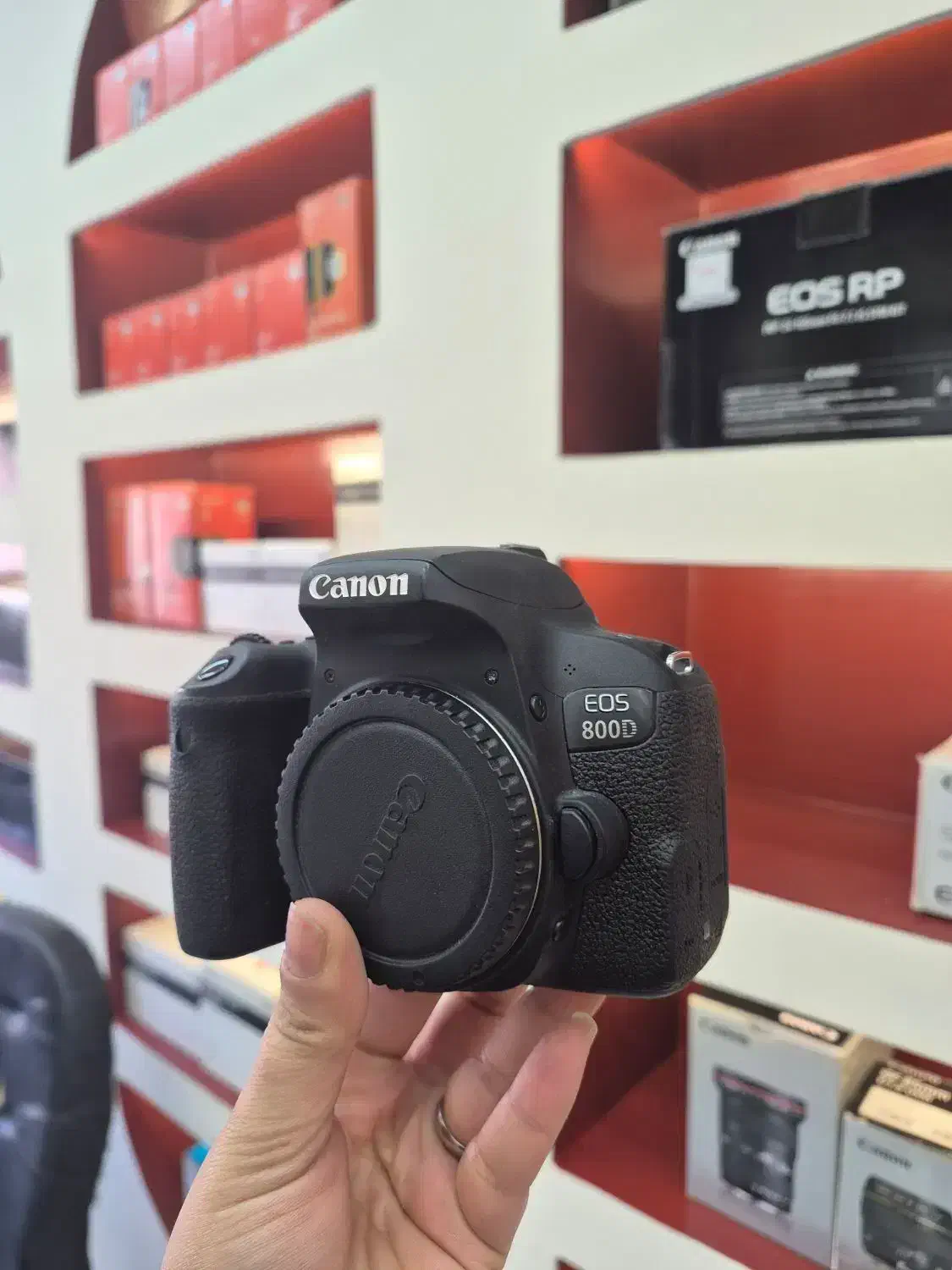 canon 800D body|دوربین عکاسی و فیلمبرداری|کرج, گلشهر|دیوار