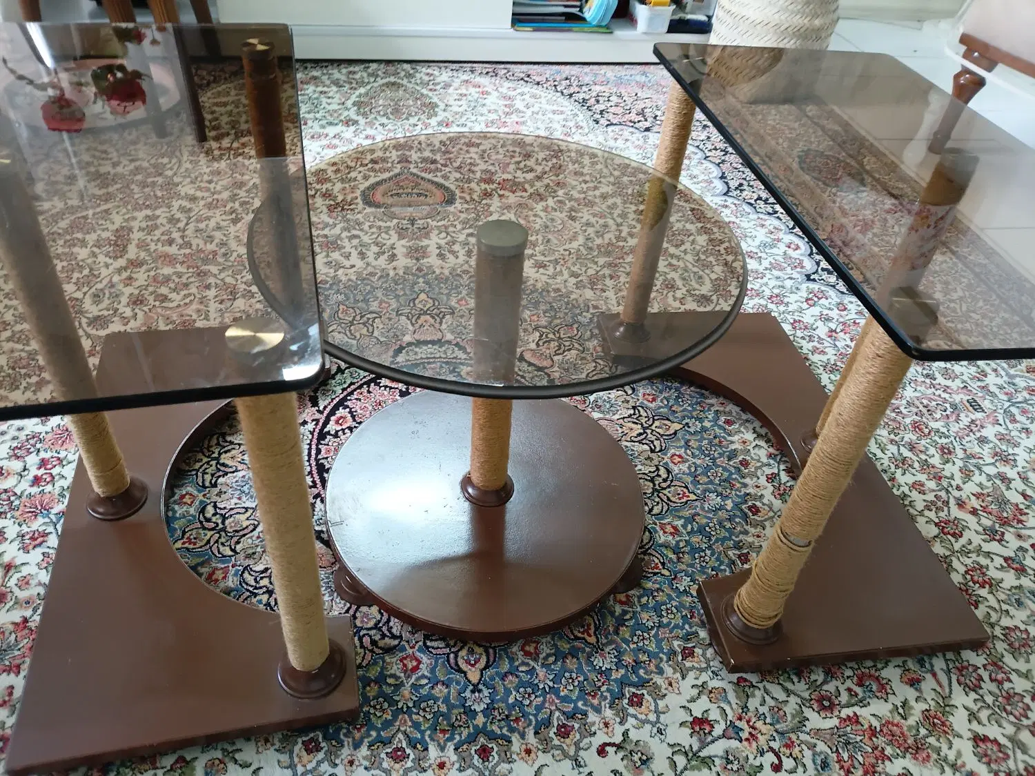 میزعسلی|مبلمان خانگی و میز عسلی|رشت, سعدی (تختی)|دیوار