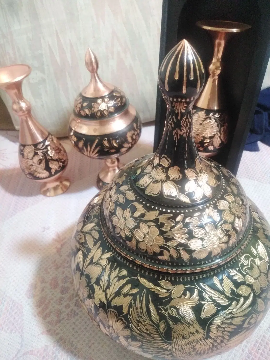 گلدان مسی|صنایع دستی و سایر لوازم تزئینی|اصفهان, شیخ اشراق|دیوار