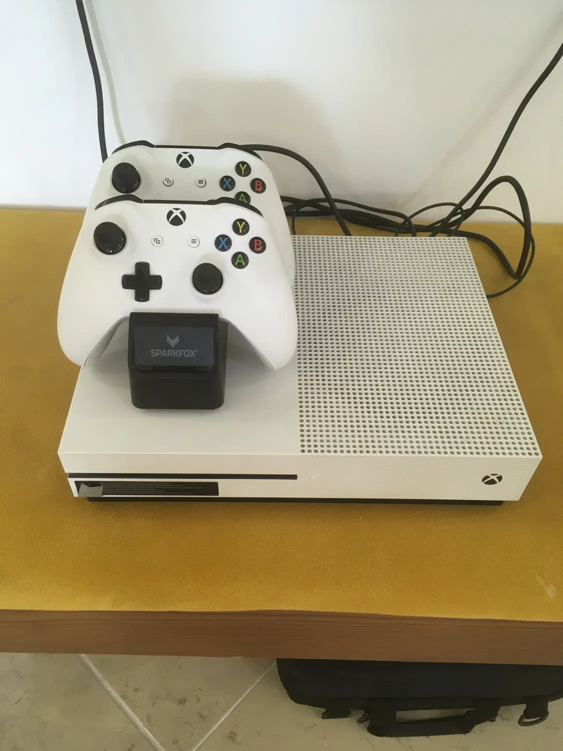 Xbox one s 1tb|کنسول، بازی ویدئویی و آنلاین|منجیل, |دیوار