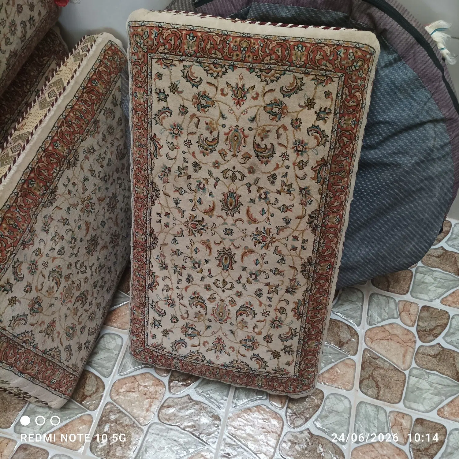 پشتی|پشتی|کامیاران, |دیوار