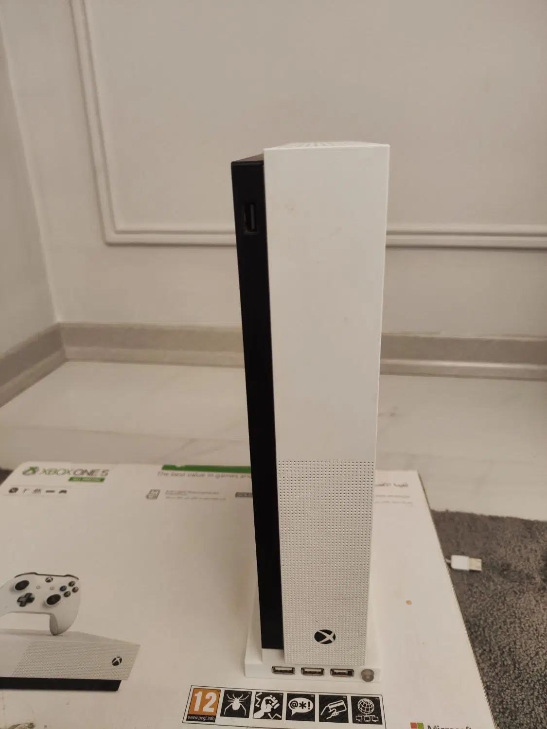 xbox one s|کنسول، بازی ویدئویی و آنلاین|اندیشه, اندیشه فاز ۱|دیوار