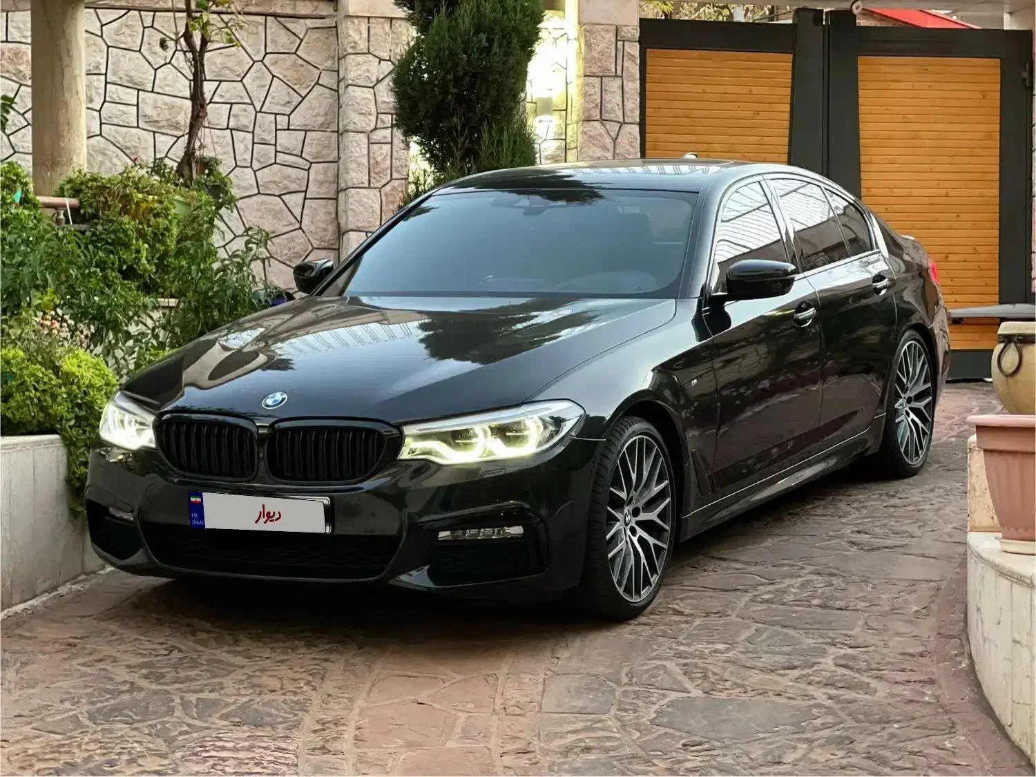 bmw 530 2017|خودرو سواری و وانت|تهران, ولنجک|دیوار
